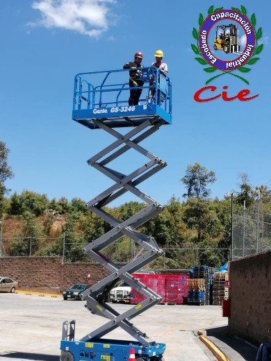 CIECapacitacion's tweet photo. 20/marzo/19 #Curso de #capacitación: Plataformas Elevadoras tipo tijeras 
Empresa Aguacates #Chahena planta #Uruapan #Michoacán
#CapacitaciónCIE #STPS https://t.co/EpUxXCQ2bQ