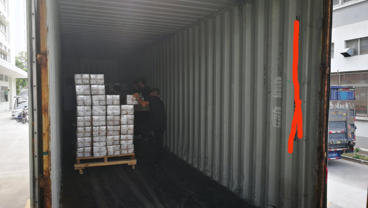BLUEVISIONLED's tweet image. Around 2.5 hours hard working, finally finished container loading...