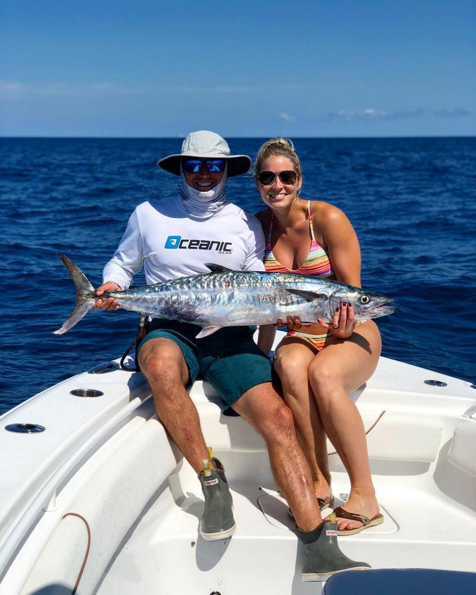 CoastalFishingC's tweet photo. Who is ready for the weekend!
.
#fishingaddict #fishinglife #floridasaltlife #saltlife #coastalfishing #coastalrod #coastalfishinglures #fishingrod #inshore #offshore #inshorerod #offshorerod https://t.co/jqRcFyJhac
