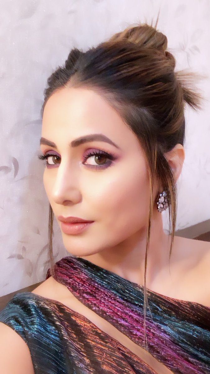 _hinakhanteam's tweet photo. HAPPY HOLI EVERYONE😍
#HinaKhan #Komolika 
#IndianTellyAward2019 
#BestActorInNegativeRole
#Popular #Jury
#Congratulations
Special Gift on Ocassion of Holi to Fans from our #Hina

@eyehinakhan @_TeamHina 
@JJROCKXX @sachinsalvimk https://t.co/1Alm0z4JQb