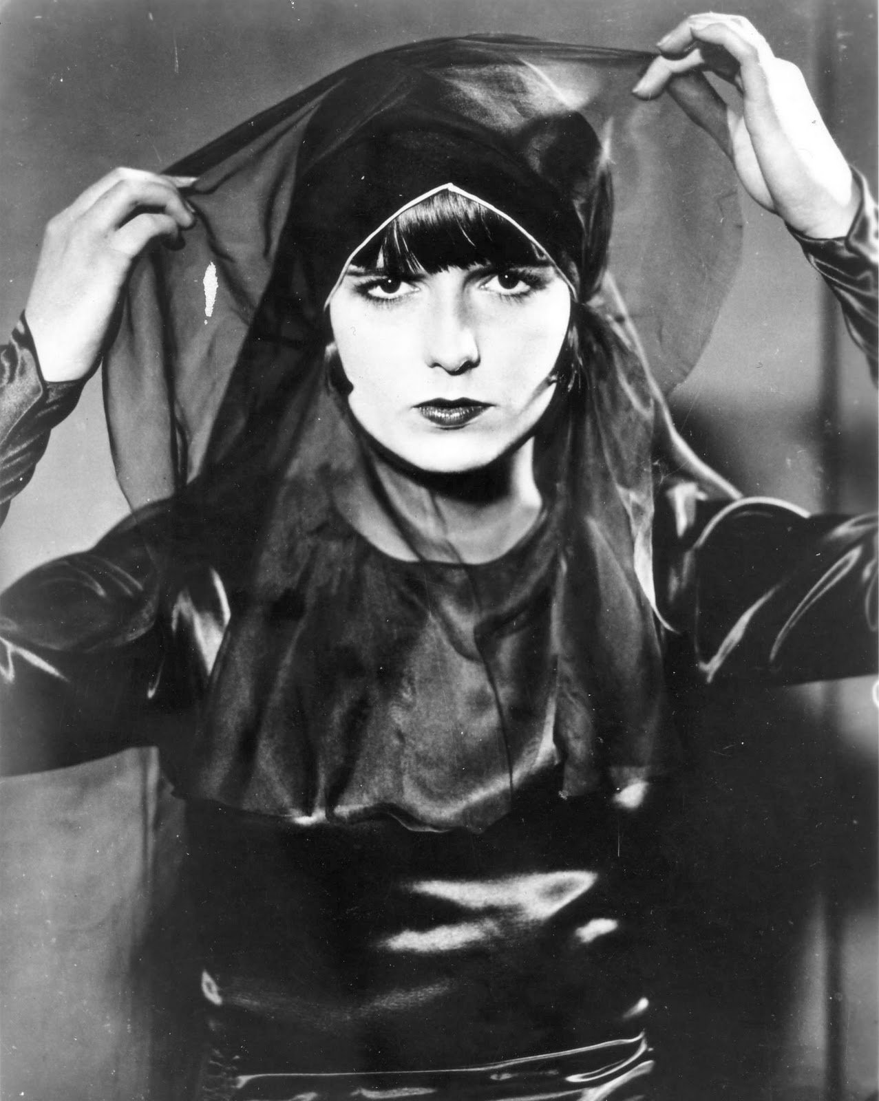 Repentance Clam headache Niles Film Museum on Twitter: "Sat. Mar. 23, 7:30PM PANDORA'S BOX (1929)  Louise Brooks stars in this classic film of a young woman who destroys the  lives of everyone close to her.