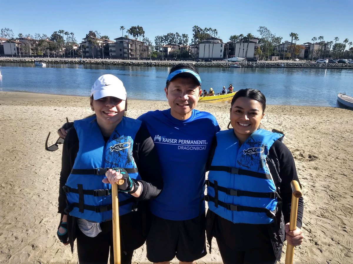 mifeng1's tweet photo. Our 1st two practices of our 2019 Kp Dragonfit dragonboat season at Mother's beach in Long Beach! We've welcomed 15 new paddlers and as coach of the team, I enjoyed meeting paddlers from all over S. Cal KP medical centers with friends/ families! #Dragonboat #dragonfit
#workout https://t.co/oNxCAXHF6d