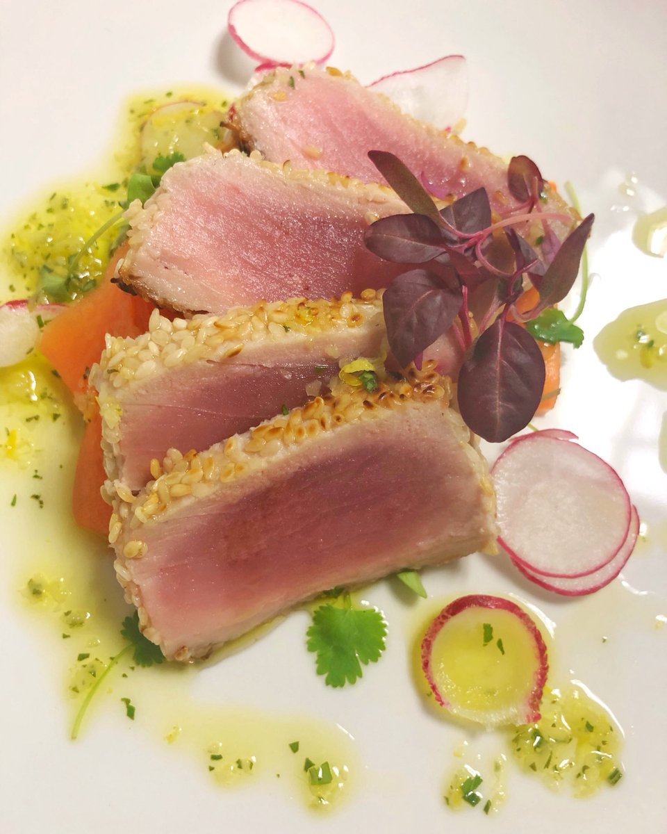 Delicious starter yesterday evening... Sesame Crusted Tuna Loin with Ginger and Lemon, Radish, Carrot and Coriander Salad #FineDining #Hospitality #EventCatering <a href="/HolroydHowe/">Holroyd Howe</a>