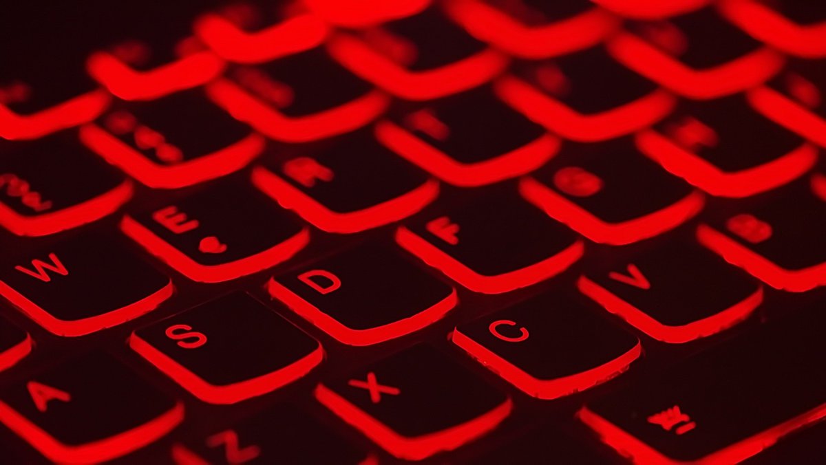 CyrenInc's tweet photo. Did you miss Cyren’s latest webinar on the Top 5 Office 365 Phishing Kits? Watch our on-demand webinar and discover the latest findings on phishing kits. https://t.co/1bei6xVvSf #ondemandwebinar #webinar #Phishing #Office365 #O365 #cyren https://t.co/zHbP0WQ7Jj