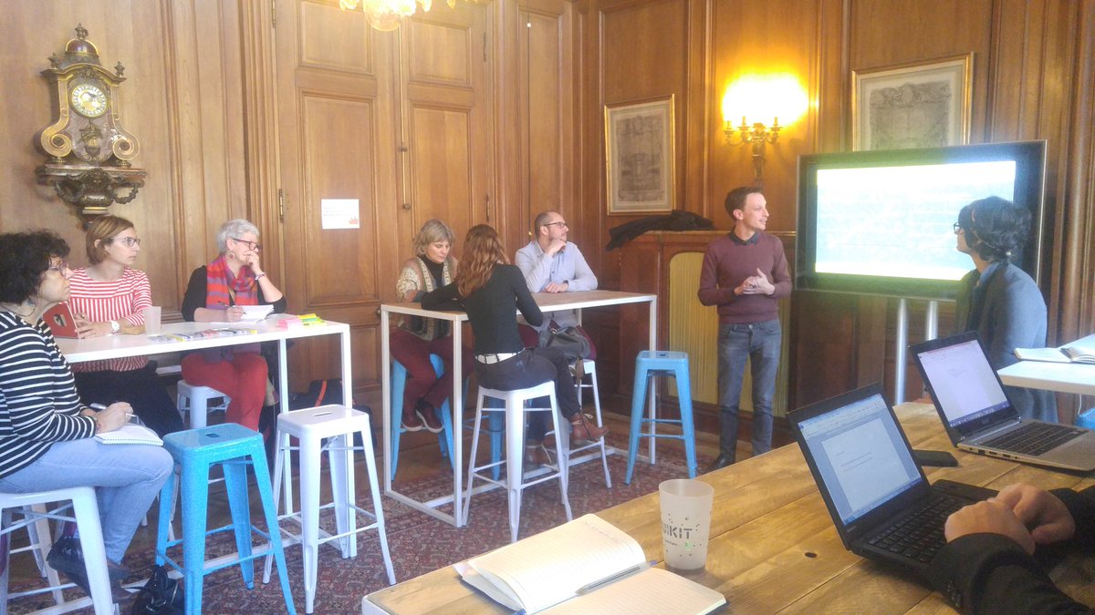 MissionSoNum's tweet photo. C'est parti pour la #masterclass "Pouvoir public et numérique" que nous organisons avec @laMedNum dans le cadre du @legrandbarouf : aujourd'hui une rencontre entre #MonAssistantNumerique,  #Kpacité et nos partenaires Territoires d'Action pour un Numérique Inclusif https://t.co/FR5WwIL6aN