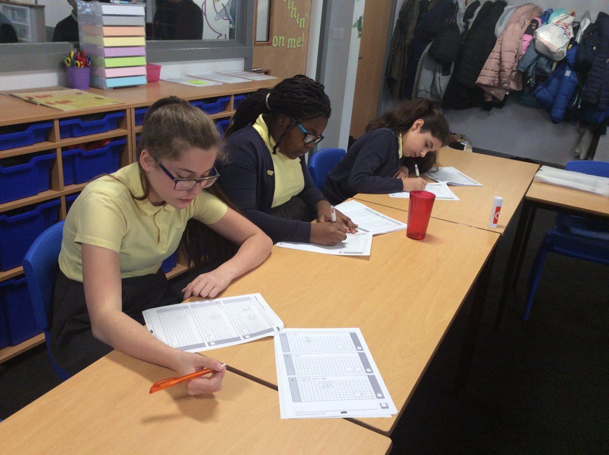 Y62018_19's tweet image. Working so hard at boosters this morning! So proud of the hard work and resilience the children are showing! #discoveringwhatispossible @MeadsteadPA @AETAcademies
