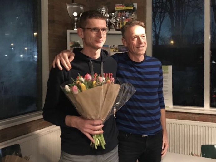 GVAVTriathlon's tweet image. Tijdens de ALV van @GVAVTriathlon zijn een drietal leden verrast en gewaardeerd voor hun inzet voor de vereniging. Jeroen van der Vlist en Jacob Veenstra zijn benoemd tot Lid van Verdienste en even later is Marcel ten Wolde benoemd tot Erelid. Van harte gefeliciteerd!