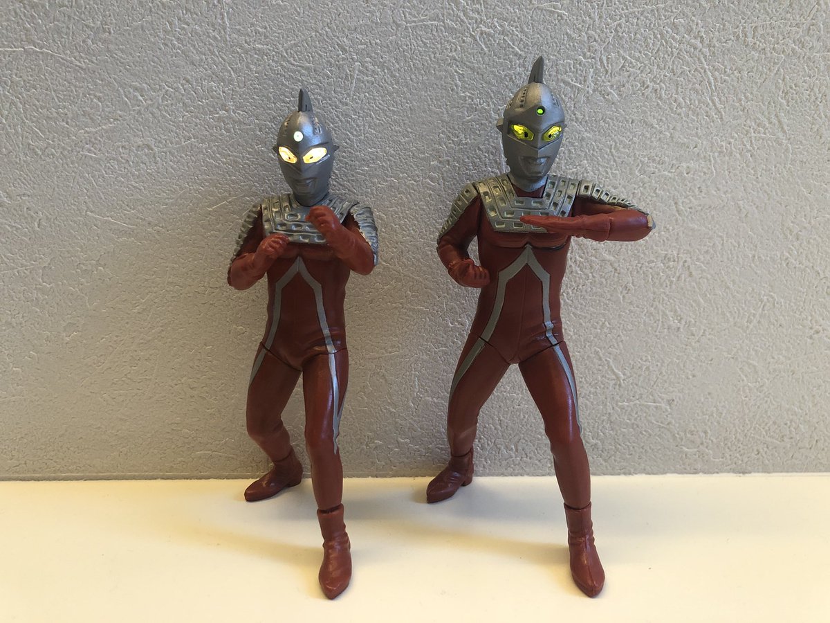 Lionet_Soldier's tweet photo. 池袋で��い物ついでに家電量販店に寄って #アルティメットルミナス 09を回してきた
そう、池袋と言えばウルトラマンガイア❗️
そのおかげで加護が働いたのか一発でガイアが手に入り、セブンも3回目で出てくれたので散財せずに済んだ…w
今から10弾のアグルが楽しみ
それとは別にV2のアグルも欲しいけど https://t.co/uVJRsRvDvG