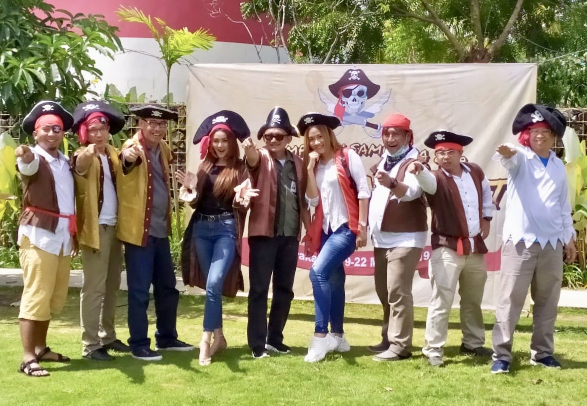 A_Sugiarto2015's tweet photo. #AktivasiTheTelkomWay
#AlwaysTheBest
#SynergyWayOfDisruption
#JackSparrow
#GenuineLeader
#LeaderCreateLeader
Captain Bajak Laut .. https://t.co/Tf4eLzDd0u