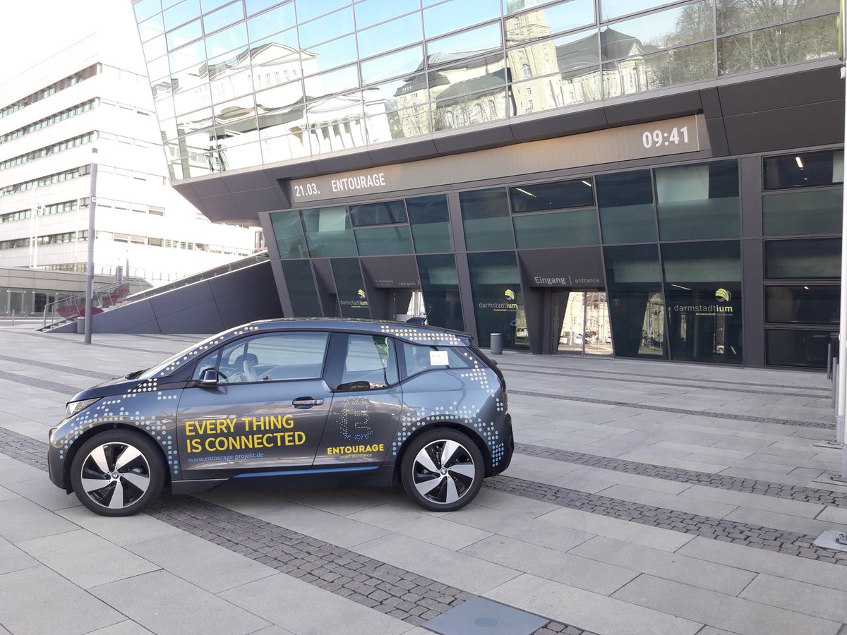 ConWeaverGmbH's tweet photo. #CONWEAVER auf dem 3. #ENTOURAGE Konsortium im darmstadtium - smarte Assistenz der Zukunft ist vernetzt #DigitalThread #DigitalTransformation #AutonomousVehicles https://t.co/37oDtcRmWV