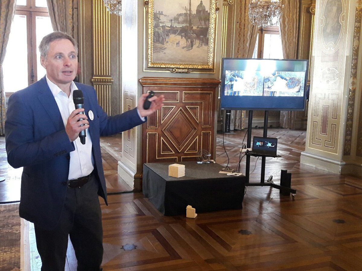 [#CircularChallenge International] Le temps des pitchs est venu ! <a href="/EcoActtz/">EcoAct Tanzania</a> <a href="/conceptosplast/">Conceptos Plasticos</a> <a href="/OriginalRePack/">RePack</a> <a href="/ecovative/">Ecovative</a> @PapticLtd <a href="/MySlimbox/">Slimbox</a> ont quelques minutes pour présenter leur projet #EconomieCirculaire et convaincre !