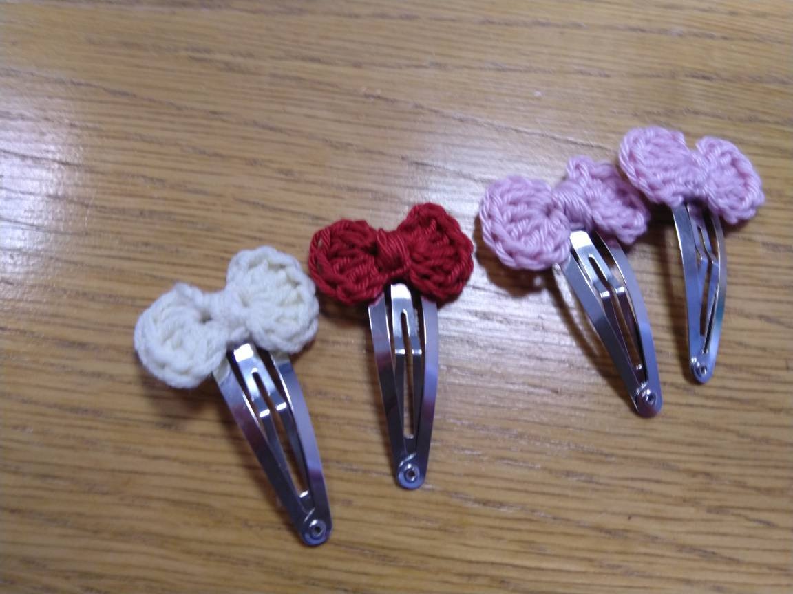 Gransknitsnbits's tweet photo. Excited to share the latest addition to my #etsy shop: Crochet Bow hair clips https://t.co/KJEYWWKhRp #accessories #hair #hairclips #giftidea #snapclip #hairaccessory #bowhairclip #wool #snaphairclips https://t.co/hCMJHSF5C6