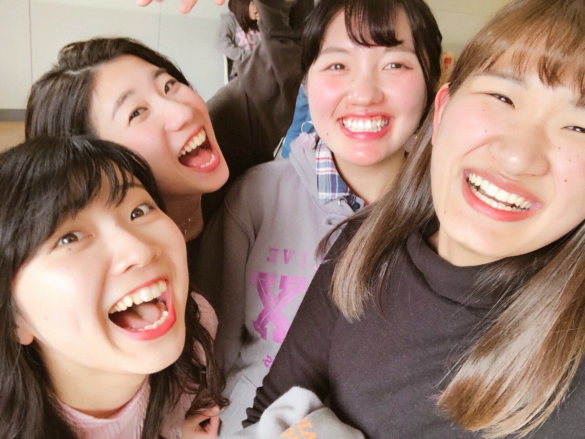 coMet_vox's tweet photo. 3/15💗
パクパクーピー共催ラストライブでの
出演をもって、私たちcoMetも
無事解散となりました🌸🌸

素敵なライブでのラスト演奏
とっても楽しかったです💗

この2年間で関わってくださった全ての
方々に心から感謝致します😌

皆さま本当にありがとうございました！✨✨

またいつか、どこかで🍀 https://t.co/dKsnmjgLss