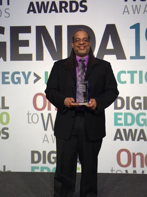 bjwtechie's tweet photo. I proudly received the @CIOevents Digital Edge 50 Award on behalf of @Allstate Rescue API. Congrats to all winners especially my table mates from @verizon &amp; @BankofAmerica. Big thanks to the innovative Allstate Roadside Services Team! You all ROCK! @AllstateNews #MyAGENDA19 https://t.co/oKAPnwuzR3