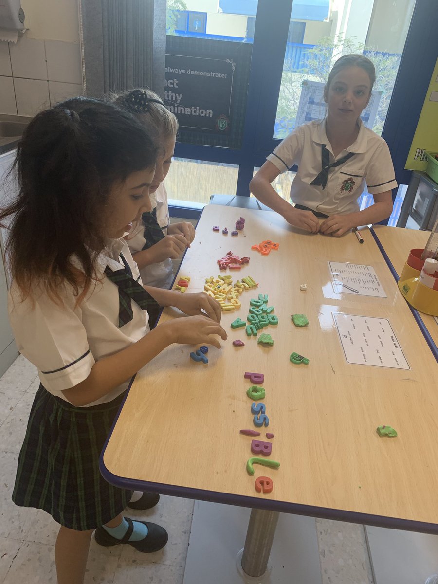 JPS_Year3's tweet photo. Who needs paper for spellings! We are racing ahead to spell out our visual words! #jps_3D #jps_year3 #jps_english https://t.co/XzIhkD5HV5