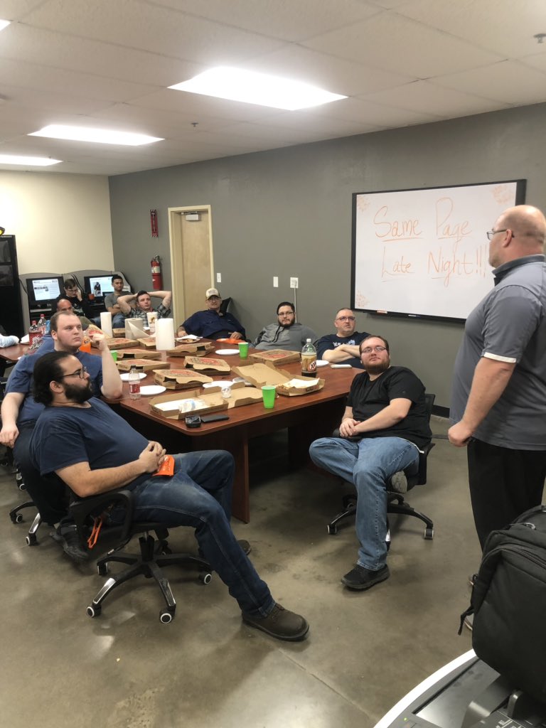 TevinScott14's tweet image. #LATENIGHTSAMEPAGE Thank you to all of our SSC partners and management For sharing you knowledge!!! The Team @6517 are Ready for Spring!!!🔥🔥🔥Thank you Chuck for hanging out with us tonight!!!