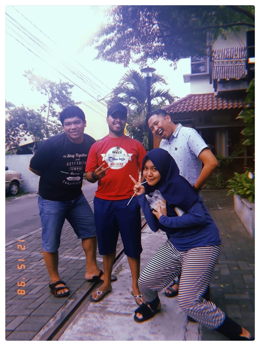 rakabahy's tweet photo. Kapan Bisa Ngumpul Lagi... ?

#ngumpul #nongkrong #rakabahy #rb #bahy #ntt #florestimur #adonara #witihama #pledo #kepulauanriau #batam #sagulung #tembesi #tembesilestari #mancasan #condongcatur #depok #sleman #yogyakarta #yogya #jogja #Indonesia https://t.co/Xc8n65krMn