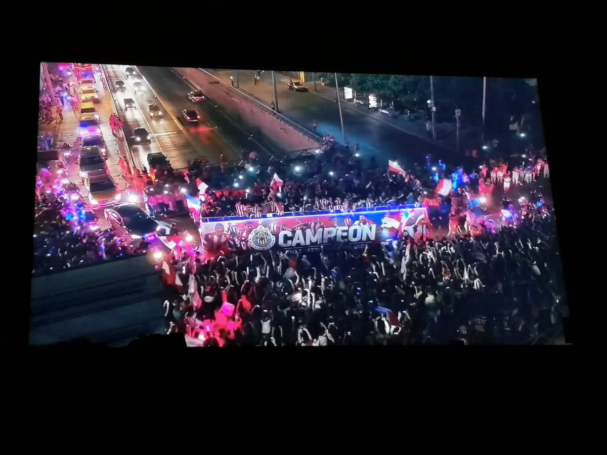 No había tenido la oportunidad de ver el documental... Que chulo que quedó 😩😩😩😩😩😩🥺😍... <a href="/chivaslapeli/">chivaslapelicula</a>