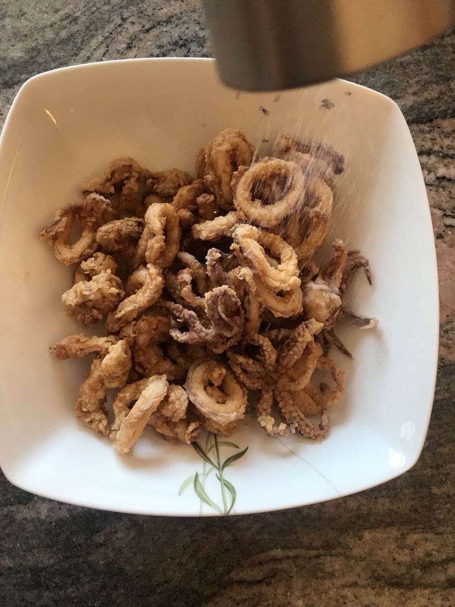 One11Farm's tweet photo. Who loves Calamari?🦑🦑😍

#one11farm #one11 #calamariwednesday #calamari #seafood #lightlysalted #madewithlove https://t.co/eof1QpAGpv