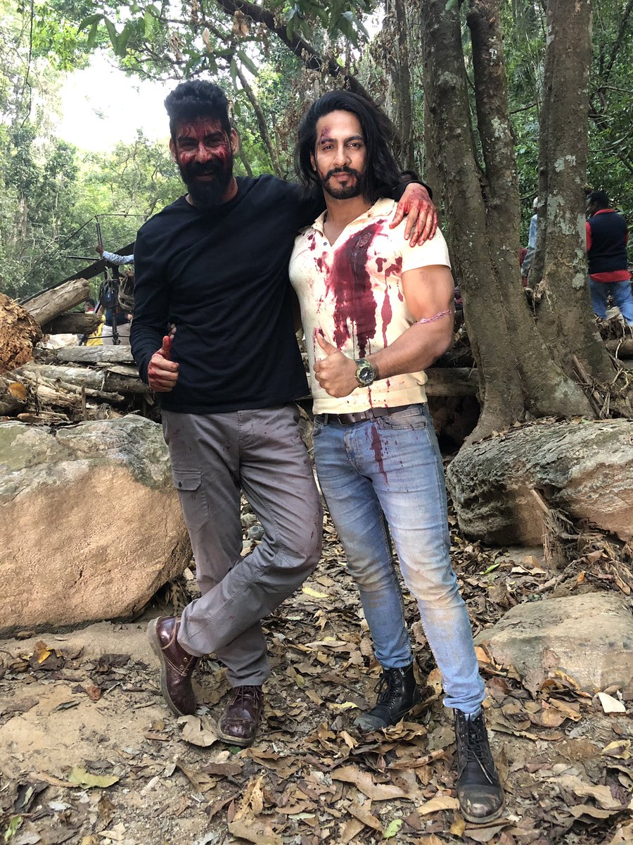 Kabirduhansingh's tweet photo. King of thriller @DirectorDesai sir with 2 thrilling beings coming tomorrow 😆😆
Get Ready for the storm guys !
@theindianthakur @LahariMusic #Devrajsir @Tanyahopeoffl @SaiDhanshika
#udgharsha #UchakattamFromMarch22nd
#udgharshafrommarch22 https://t.co/1KbLk7KDFY