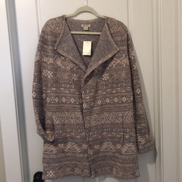 got2bemine's tweet photo. So good I had to share! Check out all the items I'm loving on @Poshmarkapp #poshmark #fashion #style #shopmycloset #oldnavy #luckybrand #comfortview: https://t.co/RocRj7xBf0 https://t.co/ON4nEu39oM