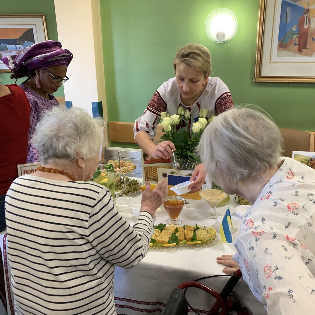 NGHHammerson's tweet photo. It's Nutrition and Hydration week. We have a range of activities over all the home. Wine floor had a wonderful display of international food from the countries the staff are from - food from Nepal, India and Ghana to name a few. @NHWeek #NHWeek2019 #NHW2019 https://t.co/xZ2E3U0L6p