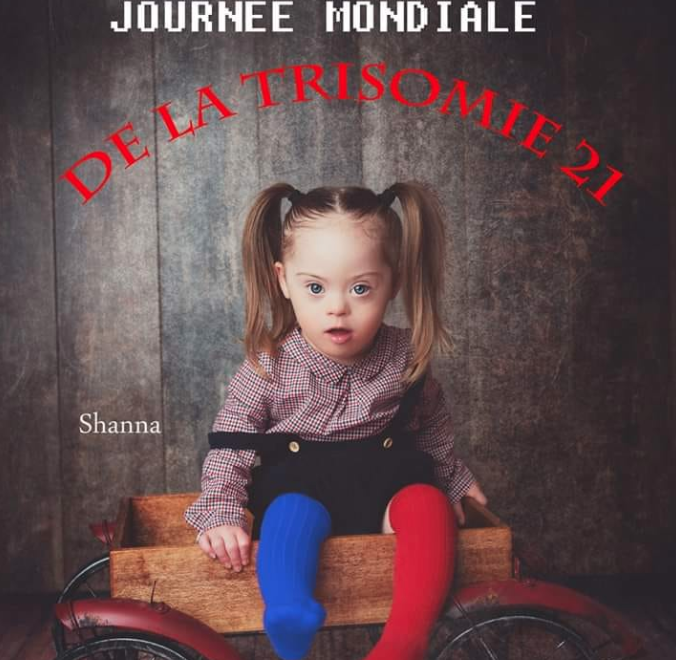 SensoveryTM's tweet photo. Je dérange car je suis différent vous me dérangez car vous êtes tous pareils ! 

#journeemondialedelatrisomie21 #ChaussettesDepareillees #DifferentCommeVous #WorldDownSyndromeDay https://t.co/2olqUD2Jbl