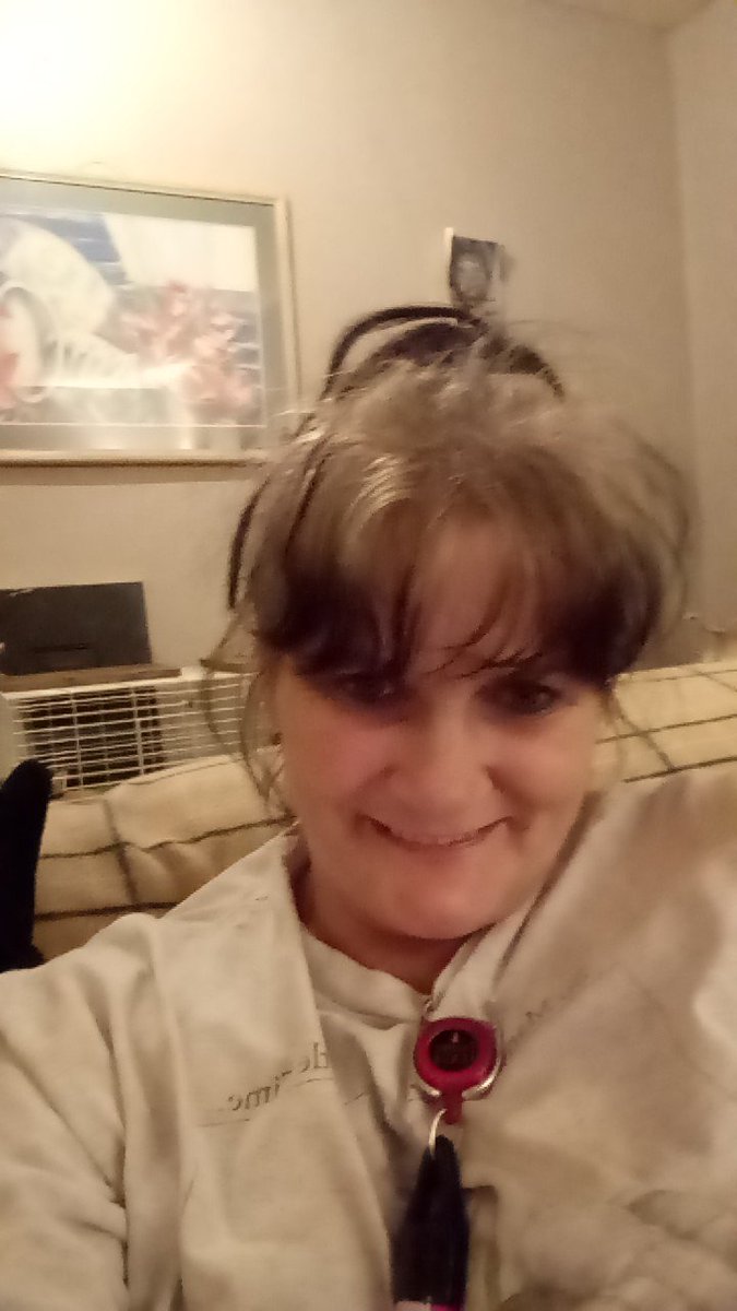 JenniferRobeso7's tweet image. This was earleyer.Want too say hi and goodnight