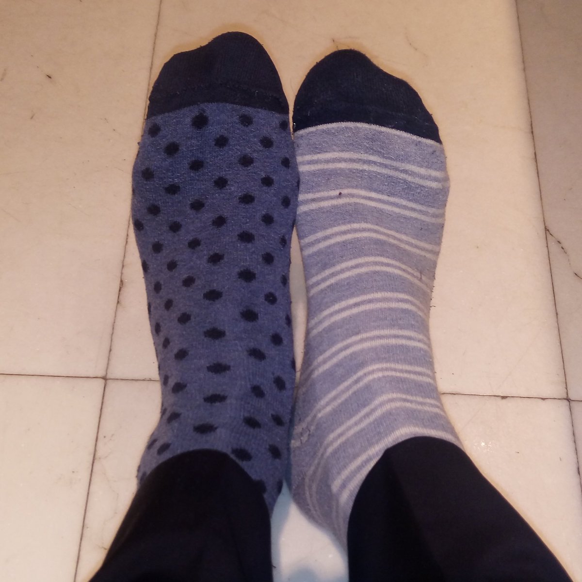 Mathrio365's tweet photo. Pequeños gestos, grandes mensajes. Por un mundo más inclusivo. Apoyando la diversidad.  #calcetinesfesparejadosdm #valdefuentessolidario #DíaMundialdelSíndromedeDown #21MDownMadrid https://t.co/u0LUEemtR1