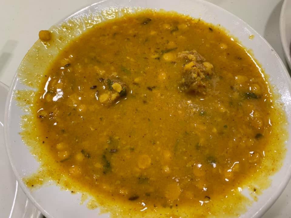 rajesh_tara's tweet photo. #Mughlai #Breakfast sojourn in Kolkata : #DalGosht, #MuttonStew,  #MuttonKeema #BeefChaap, #DalPoori &amp; #Halwa. Amazing food, great company, cool morning walk and a pocket friendly meal. 

The wonderful breakfast for two of us cost us just 350/-   

#MagicofFlavours https://t.co/YWXUkI8MBb