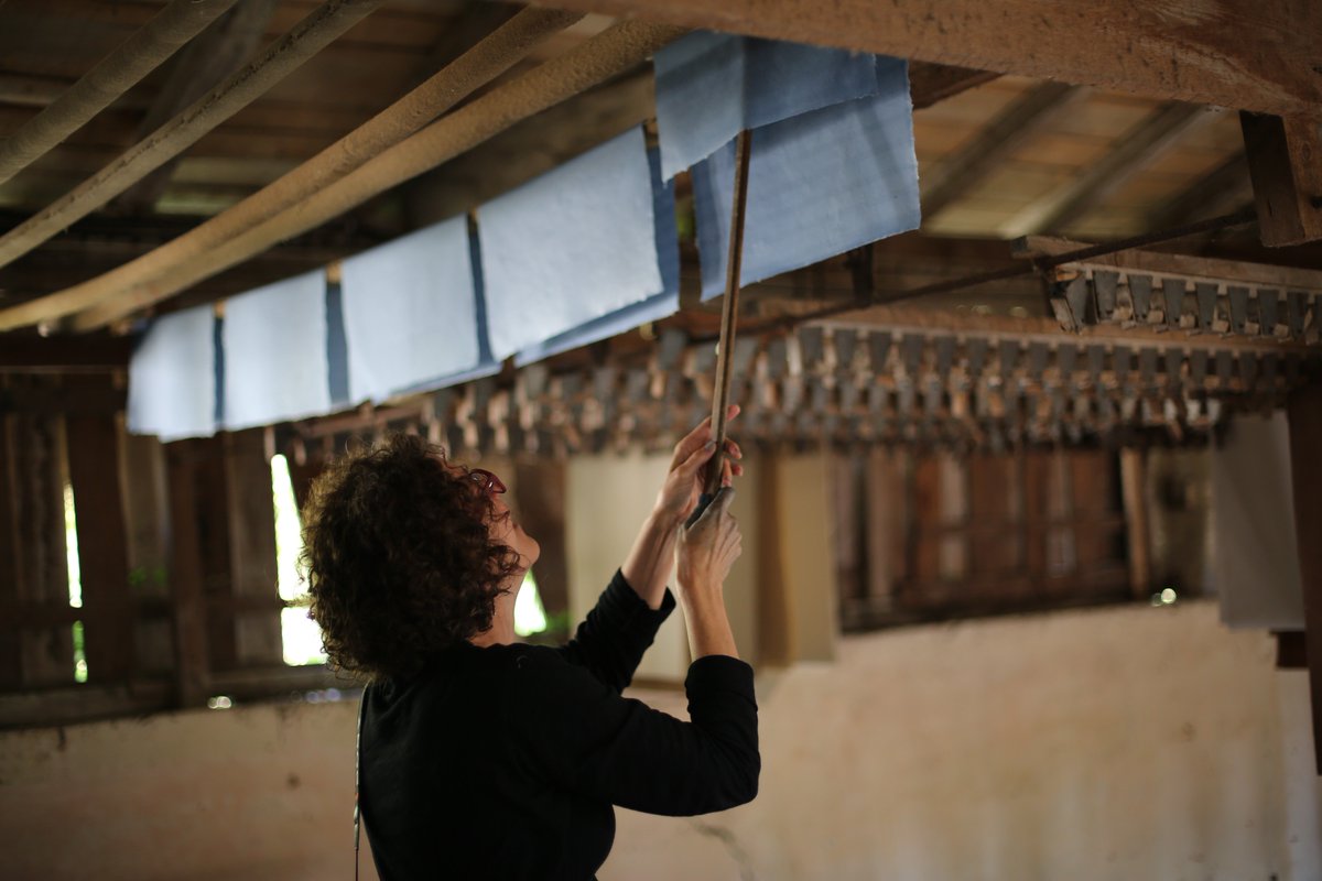 Registration for our upcoming #handmadebluepaper workshop has started. Join us if you want to learn how to make traditional #paper, to dye with #naturaldyes, how #papertrade was connected to #rags recycling! Contact: contact@moulinduverger.com