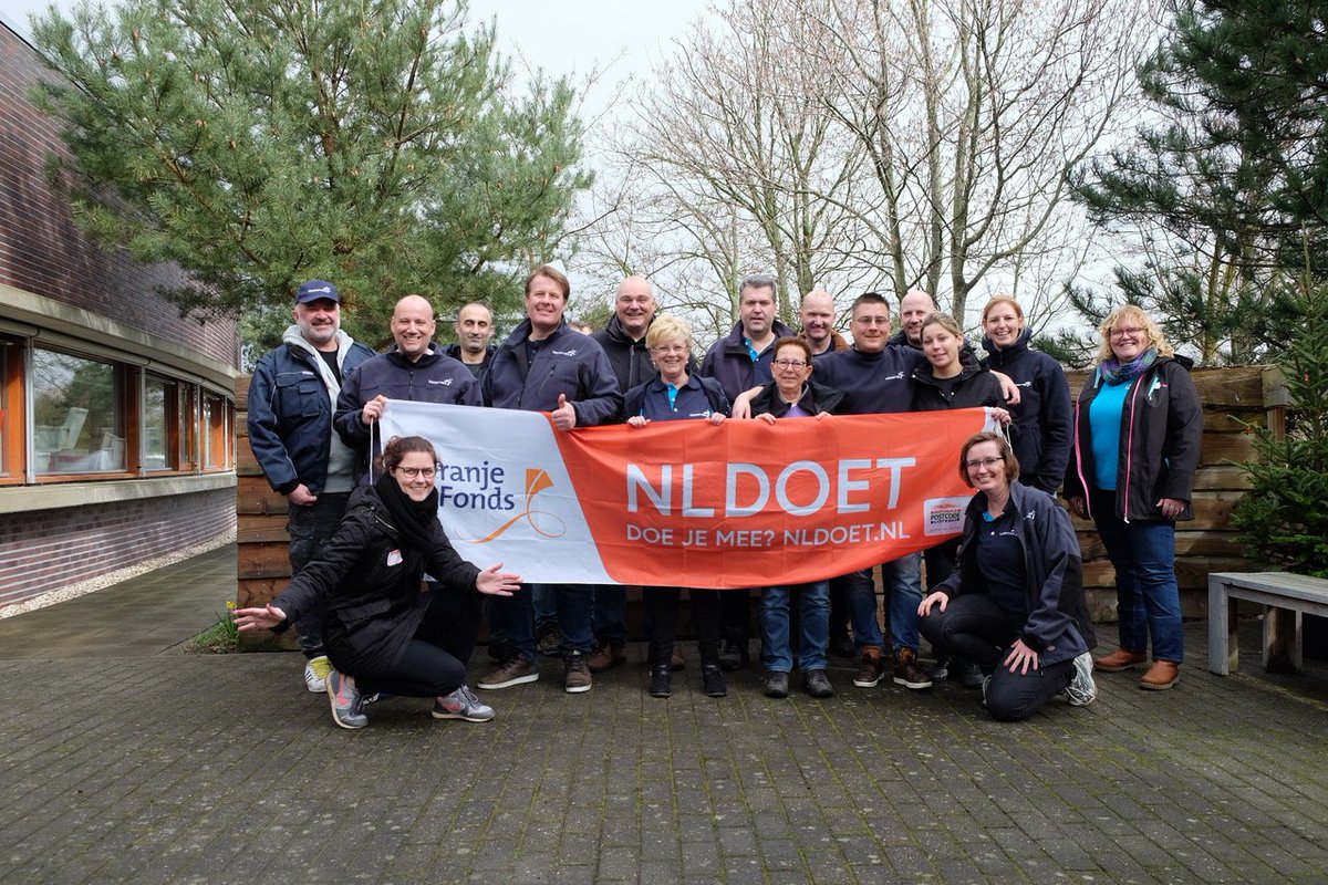 Bedankt @nieuw_unicum "Hoi Westerveld, Superbedankt voor jullie inzet tijdens #nldoet2019. Namens alle bewoners van Nieuw Unicum. Hier nog een groepsfoto, Groet, Peter" Meer foto's? Zie westerveld.nl/nieuws/westerv…
