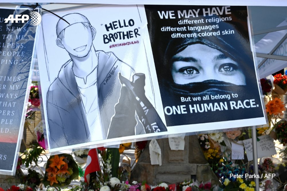 AFP News Agency (@afp) on Twitter photo "Hello brother."
AFP's <a href="/JeromeTaylor/">Jerome Taylor</a> reports on how the warm-hearted words an elderly Muslim reportedly used to greet a white supremacist gunman have become Christchurch's answer to his volley of hate
u.afp.com/JT2e "Hello brother."
AFP's <a href="/JeromeTaylor/">Jerome Taylor</a> reports on how the warm-hearted words an elderly Muslim reportedly used to greet a white supremacist gunman have become Christchurch's answer to his volley of hate
u.afp.com/JT2e