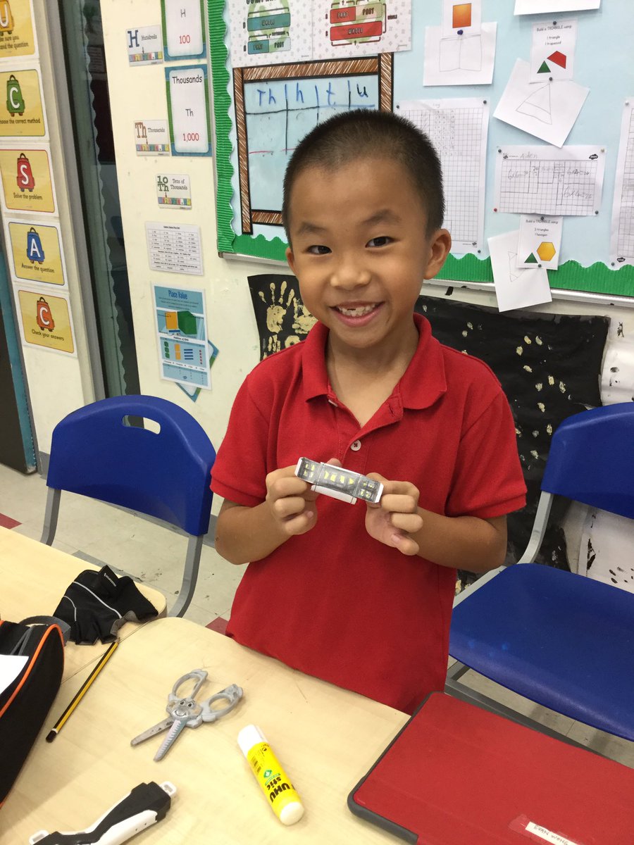 MissRaeYong's tweet photo. We’re gona be building a wind turbine AND build our city which will be LIT 🔥💡 can’t wait to assemble them for our book week exit point. Watch this space !!!! #bookweek #windturbine #HIS_learning #buildingcity https://t.co/yGE27aragv
