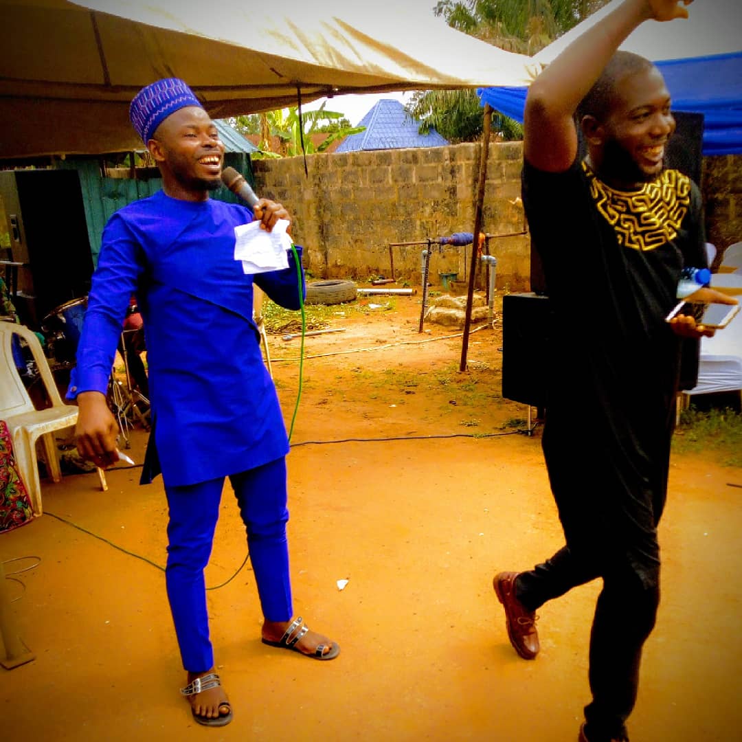 EnwangB's tweet image. mc 3gee on point..traditional marriage..done n dusted.
