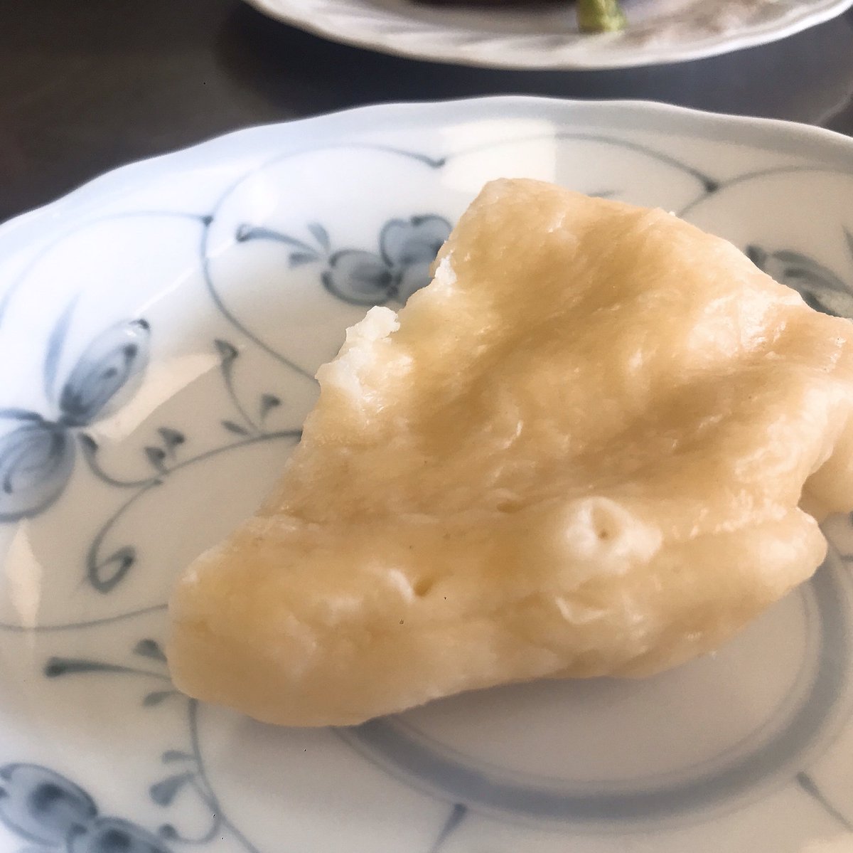 献立はこちらです💁‍♀️💁‍♂️
○ズラーズィ(ロシア風チーズハンバーグ)
○ソリャンカ(ピクルススープ)
○オリヴィエサラダ(マヨネーズサラダ)
○ワレニキ(ウクライナ風水餃子)