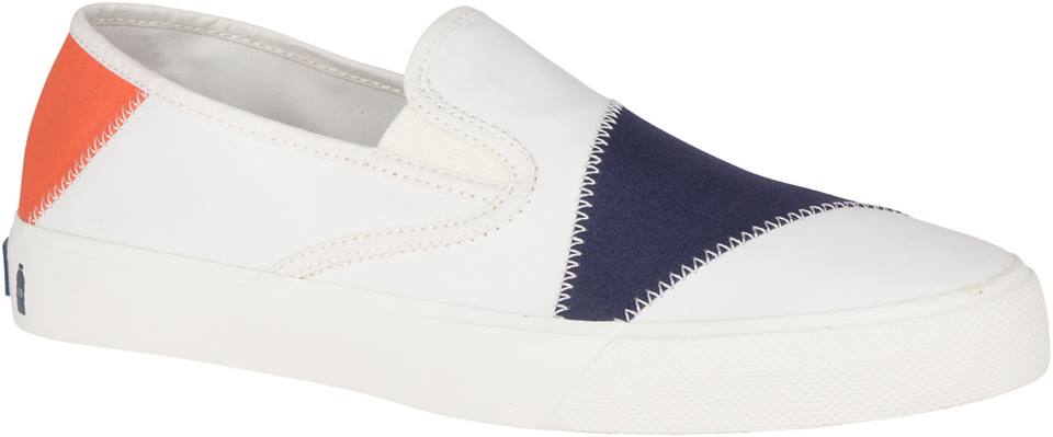 ItmagazineMex's tweet photo. Les presentamos el lanzamiento de #SperryBionic, una colección de zapatos para hombres y mujeres, hechos con material #BIONIC®, que se hila del plástico recuperado del mar y ambientes costeros. 
#SperryMx
#SperryDoGood https://t.co/vwX95TVKKw