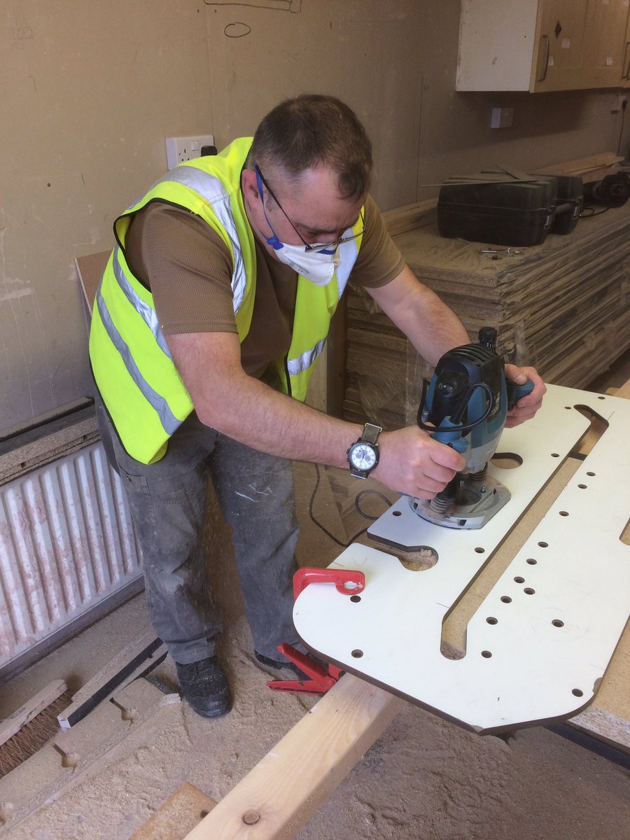 Spence747RE's tweet photo. Resettlement day 4 kitchen fitting course with construction skills college, Stoke-on-Trent using ELCAS and GRT. https://t.co/OZXGzcN2qu