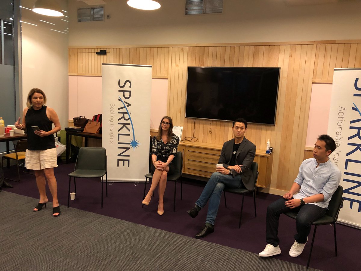 [March #Meetup] A warm thank you to our panel speakers from <a href="/LinkedIn/">LinkedIn</a>, @ZALORASingapore and <a href="/MitchelLake/">MitchelLake</a> for sharing with us #industry #insights, as well as our community partner @wantedlysg for sponsoring the venue of the event 😁