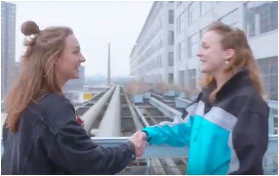 VWTelecom's tweet photo. #SmartCities ontwikkelen. Ook dat is @VolkerWessels. In deze vlog over het Eindhovense Strijp-S vertellen we hoe in dit gebied mensen en machines met elkaar verbonden zijn. #totalconnectivity
https://t.co/VhIPi74ER8 https://t.co/FTjf1UwbDB