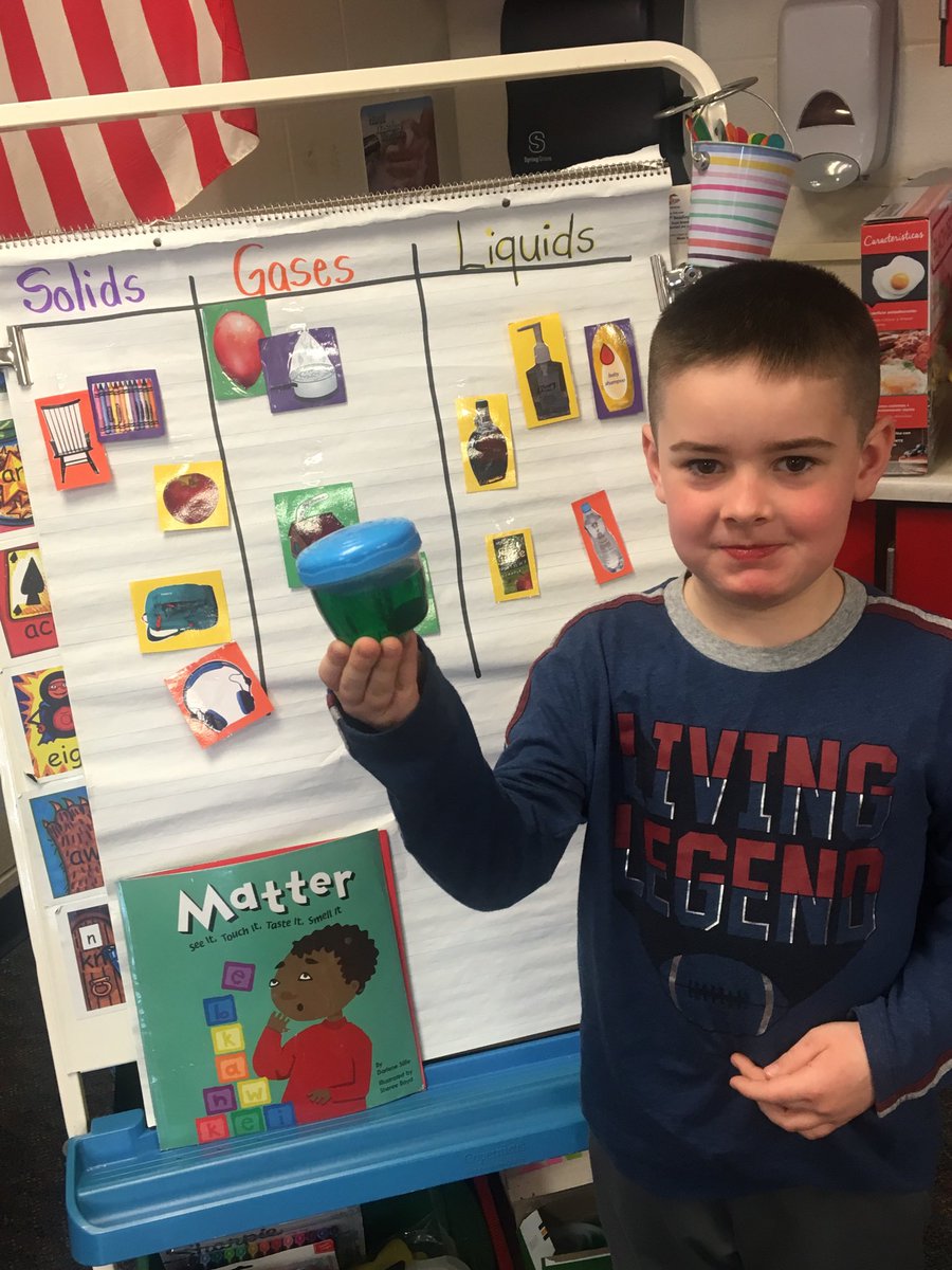 MrsMartinSmiles's tweet image. Matter “show and share” bags! #matter #solidliquidgas #iteachscience #funinfirstgrade 👨🏼‍🔬👩🏼‍🔬⁦@MrsQuanaCurtis⁩