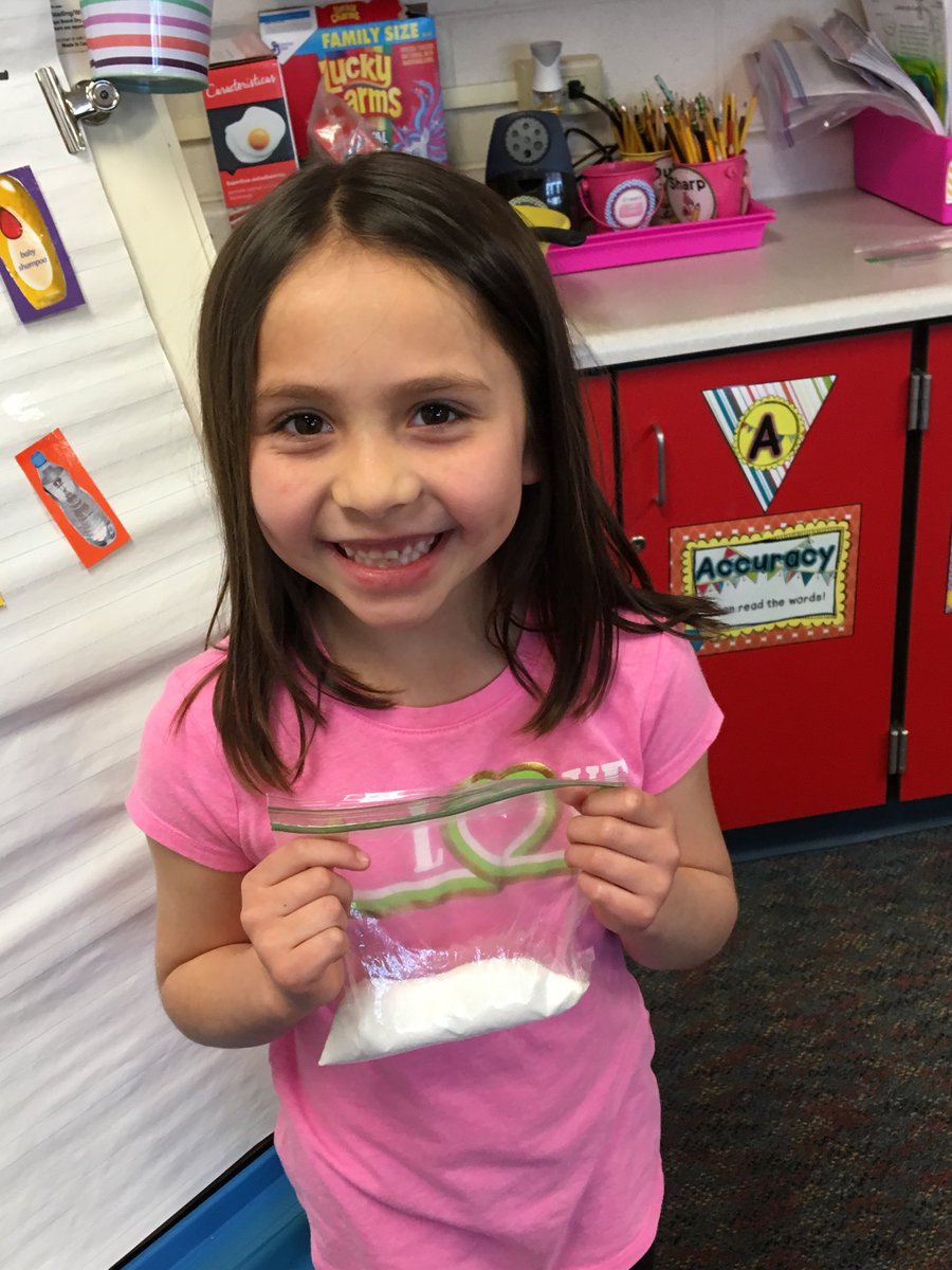 MrsMartinSmiles's tweet image. Matter “show and share” bags! #matter #solidliquidgas #iteachscience #funinfirstgrade 👨🏼‍🔬👩🏼‍🔬⁦@MrsQuanaCurtis⁩