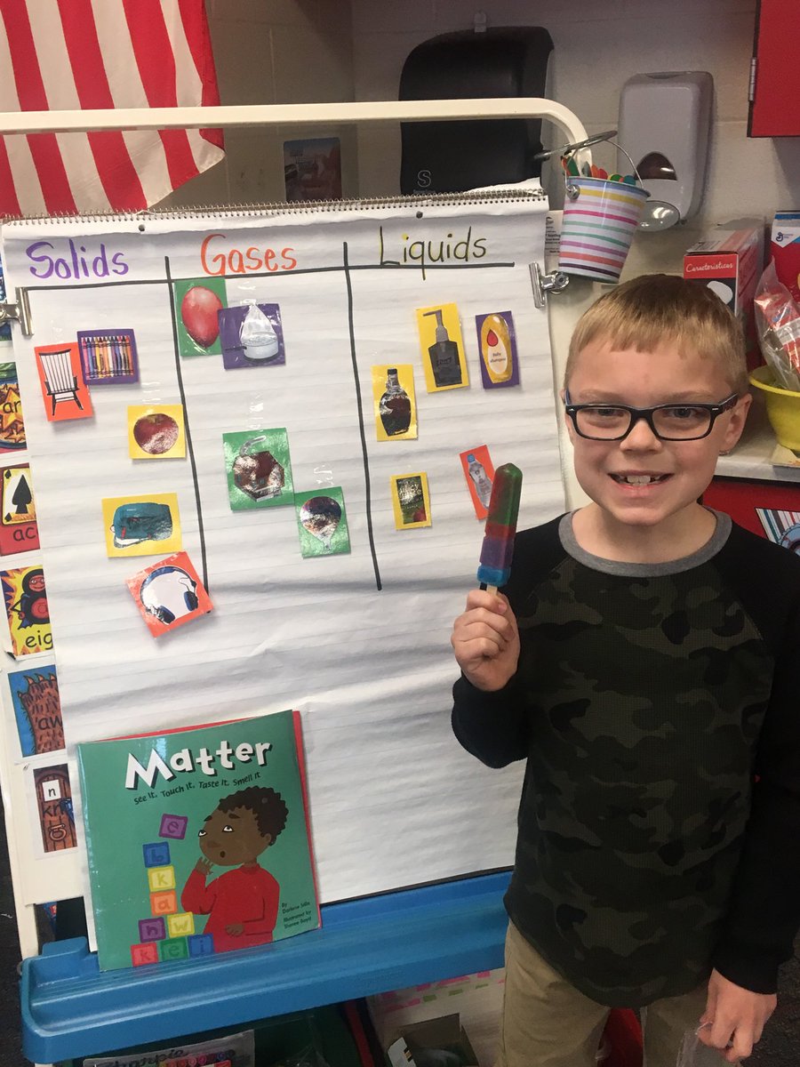 MrsMartinSmiles's tweet image. Matter “show and share” bags! #matter #solidliquidgas #iteachscience #funinfirstgrade 👨🏼‍🔬👩🏼‍🔬⁦@MrsQuanaCurtis⁩