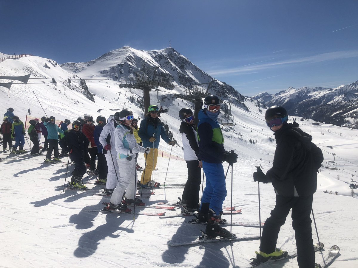 LSA Ski tweet media