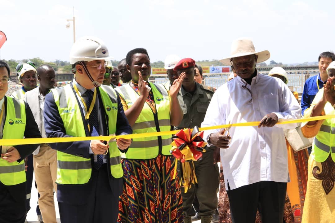 UgandaMediaCent's tweet photo. President @KagutaMuseveni has officially commissioned Isimba dam. #IsimbaCommissioning https://t.co/rfcEKFM5L3