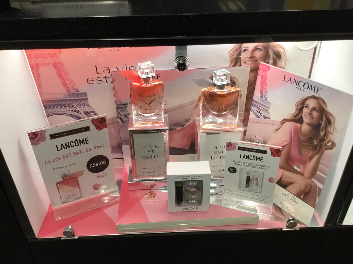 StreetTps's tweet photo. Lots of offers in store 💕💕Mother’s Day 31st March 💕💕@TPSPeople @amurphytps @avinitlargechic https://t.co/vKkO5O0I23