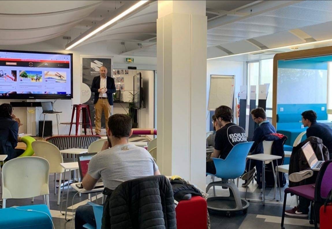 L'après midi des <a href="/LesClefsPourEnt/">ENTREPRENDRE</a> commence avec un sujet sur le financement par crypto monnaie présenté par Monsieur Christophe Gauthier, Président de French-Ico.com. 

#LCPE