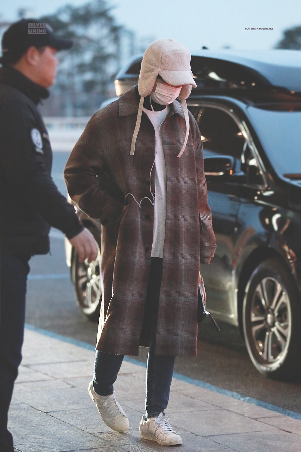 D2L2C5KUwAAWBtQ.jpg:orig