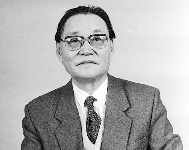 Тэнэг хүн дутагдлаа зѳв болгох гэж ажилладаг бол
Цэцэн хүн дутагдлаа засах гэж ажилладаг.

                               Лодонгийн Түдэв