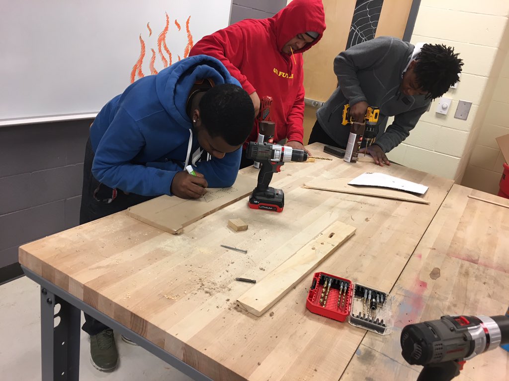 Studio D tweet media